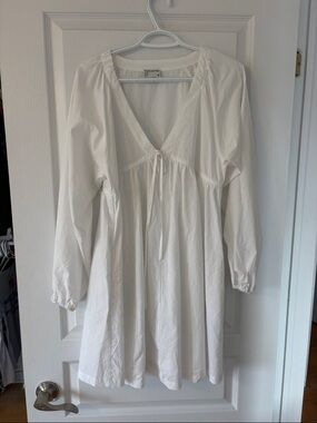 Frank & Oak White V-Neck Babydoll Dress